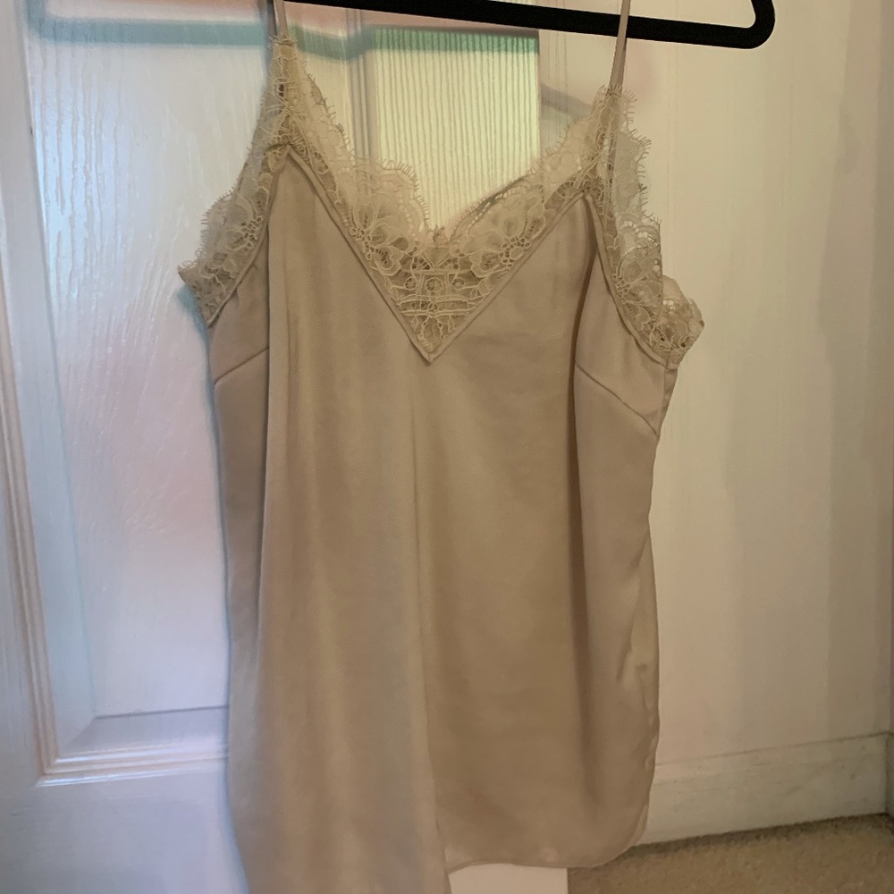 H&M champagne lace trim tank top